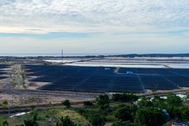 Tăng trưởng hai con số và Net Zero: Bài toán khó ngành điện