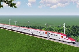 Bộ trưởng Bộ Xây dựng thông tin về tuyến đường sắt cao tốc Bắc-Nam với đề xuất của VinSpeed và THACO
