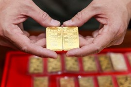 Giá vàng hôm nay 19/6: Mắc kẹt giữa cuộc họp Fed và bóng ma chiến tranh