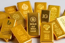 Giá vàng SJC giảm trong phiên đầu tuần, chênh lệch với thế giới còn cao