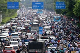 Cấm xe máy xăng từ 2026: Người dân cần hỗ trợ “đủ lớn”, chưa phải quyết định “chốt hạ”