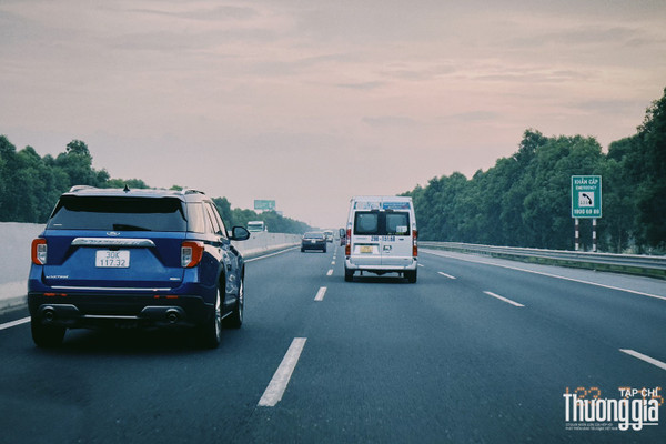 Đề xuất thí điểm cấm xe tải và xe khách chạy ở làn ngoài cùng bên trái trên cao tốc Hà Nội–Hải Phòng và Pháp Vân–Cầu Giẽ