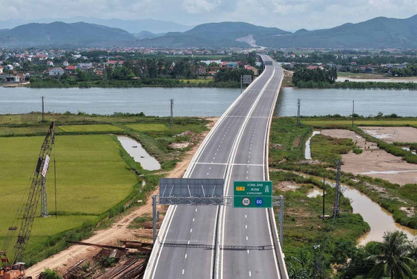 Cao tốc Vũng Áng - Bùng sẽ thông xe vào ngày 28/8