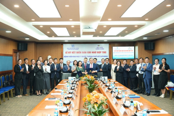 Long Châu – Bệnh viện Đại học Y Dược ký kết hợp tác chiến lược, đồng kiến tạo hệ sinh thái y tế vì sức khỏe người Việt