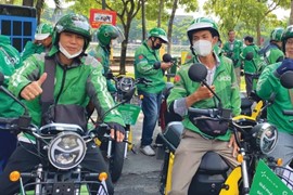 Grab đặt cược vào startup xe máy điện Selex Motors