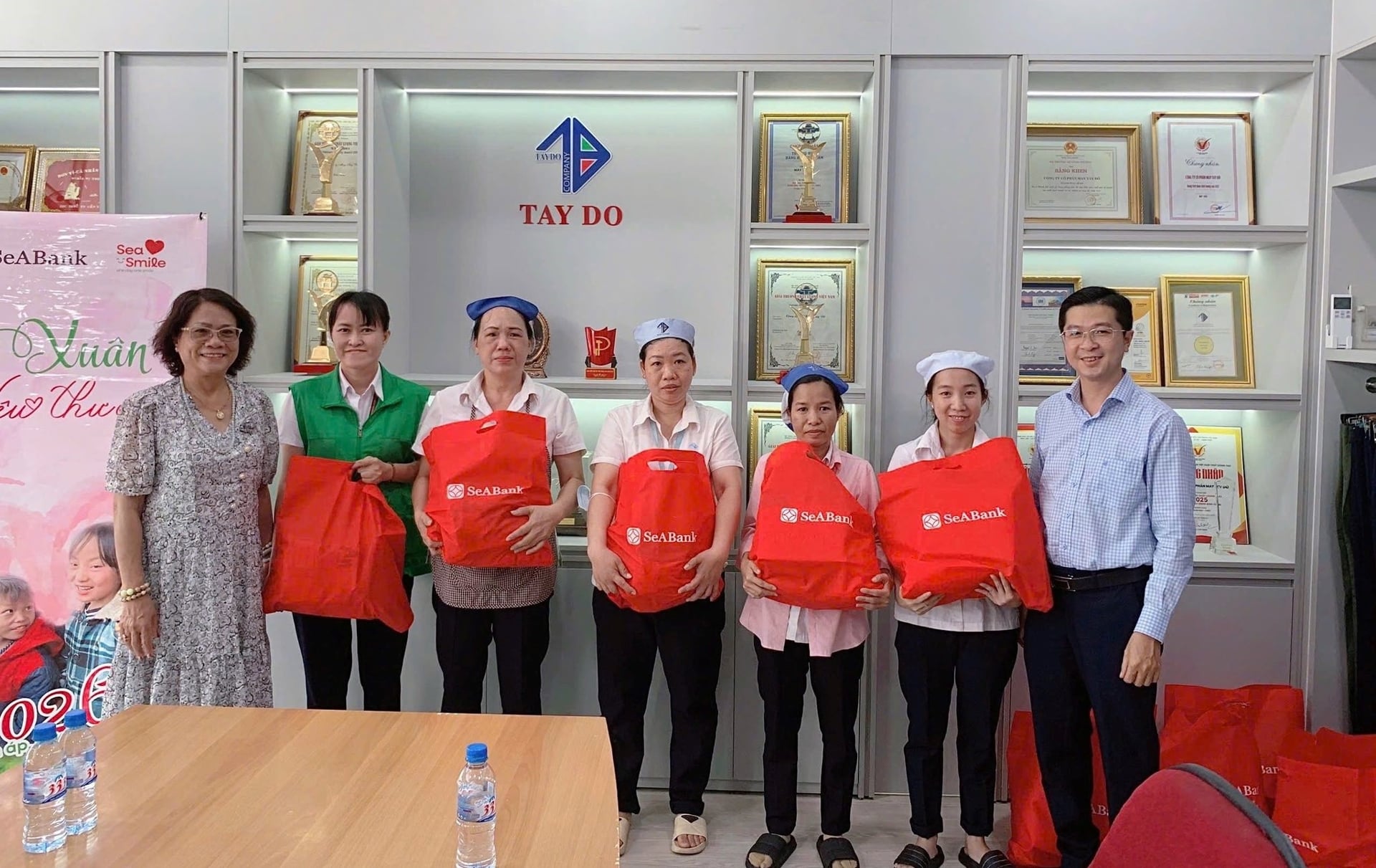 Xuân yêu thương 2026: SeABank viết tiếp câu chuyện nhân văn 4