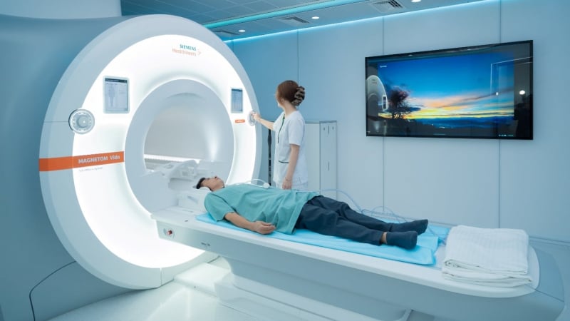 'Siêu máy' chụp cộng hưởng từ MRI 3.0 lần đầu có mặt tại bệnh viện Việt