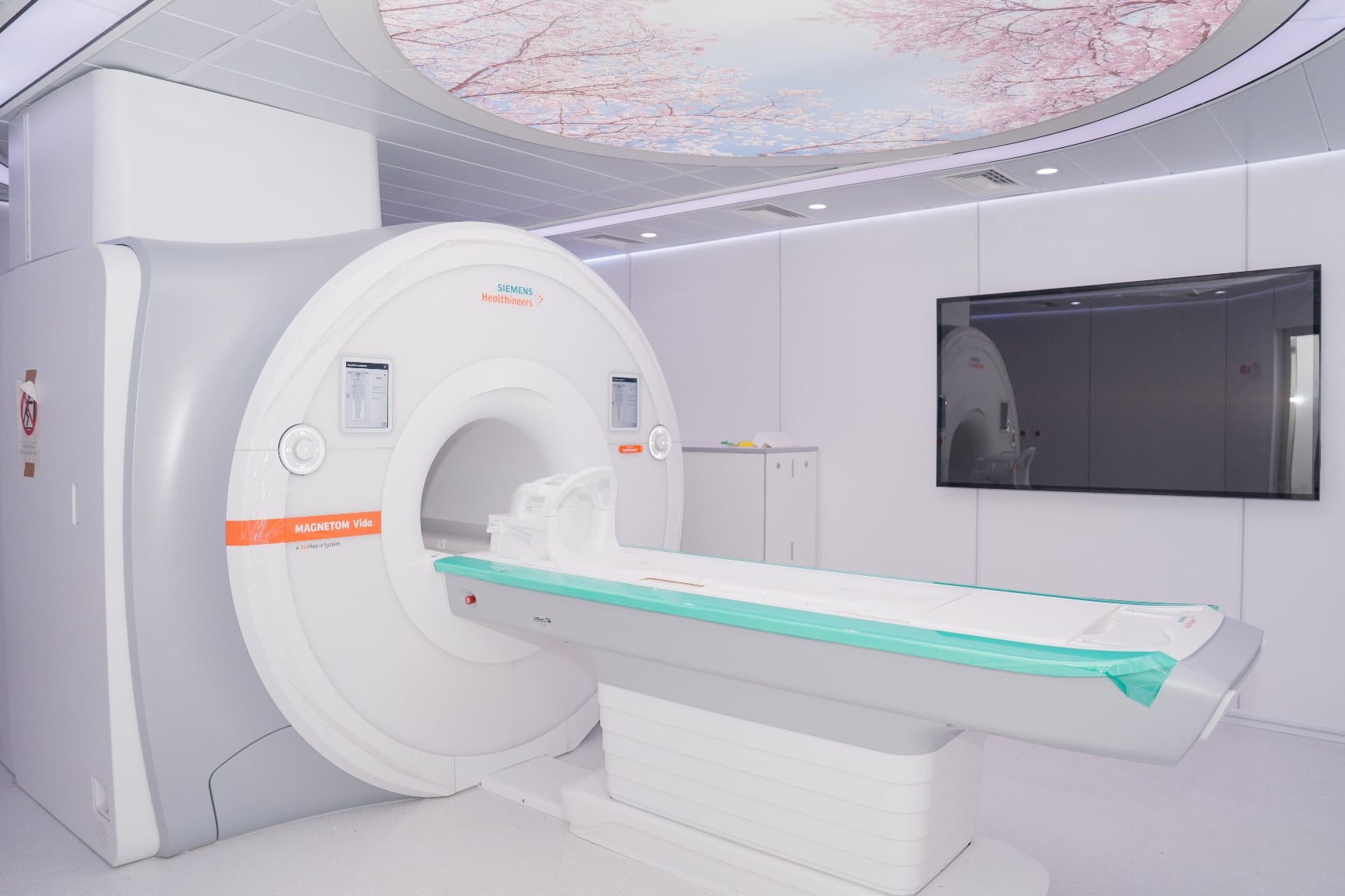 'Siêu máy' chụp cộng hưởng từ MRI 3.0 lần đầu có mặt tại bệnh viện Việt 2
