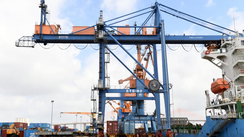 Viconship thâu tóm một công ty bất động sản