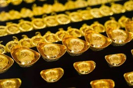 Giá vàng ngày 18/10: Vàng trong nước và thế giới ngược chiều