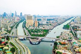 Thị trường bất động sản TP Hồ Chí Minh xuất hiện dấu hiệu lệch pha cung - cầu, phân khúc