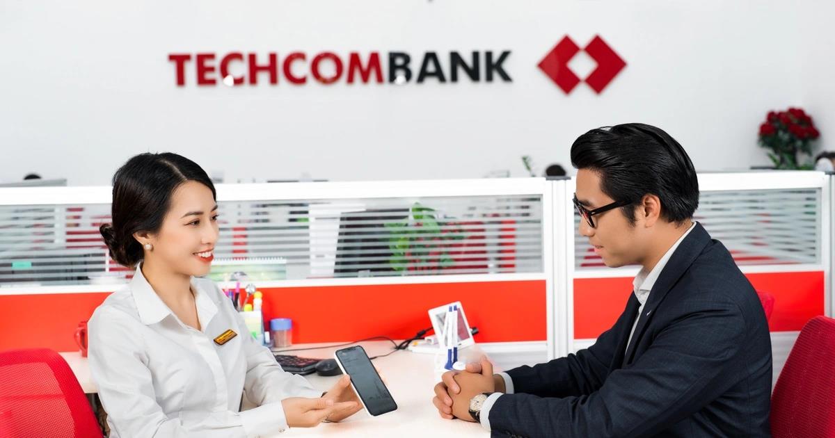 Phó Tổng giám đốc Techcombank muốn mua 200.000 cổ phiếu TCB