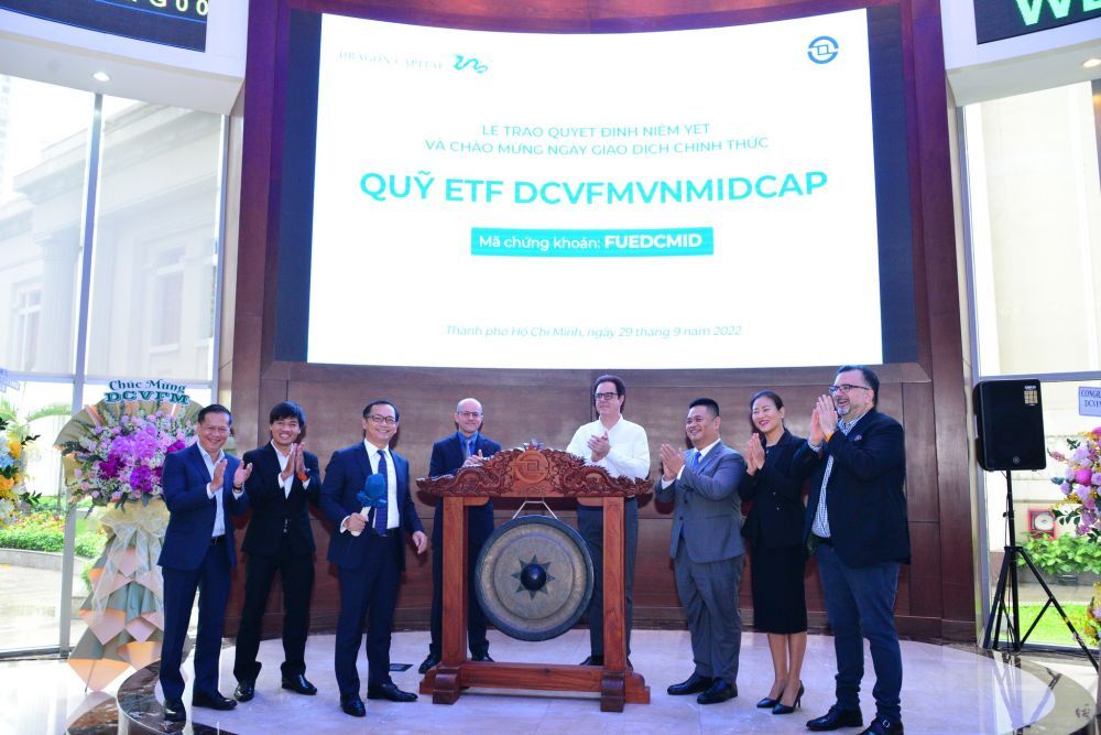 HOSE đưa 6 triệu chứng chỉ quỹ Quỹ ETF DCVFMVNMIDCAP lên sàn giao dịch
