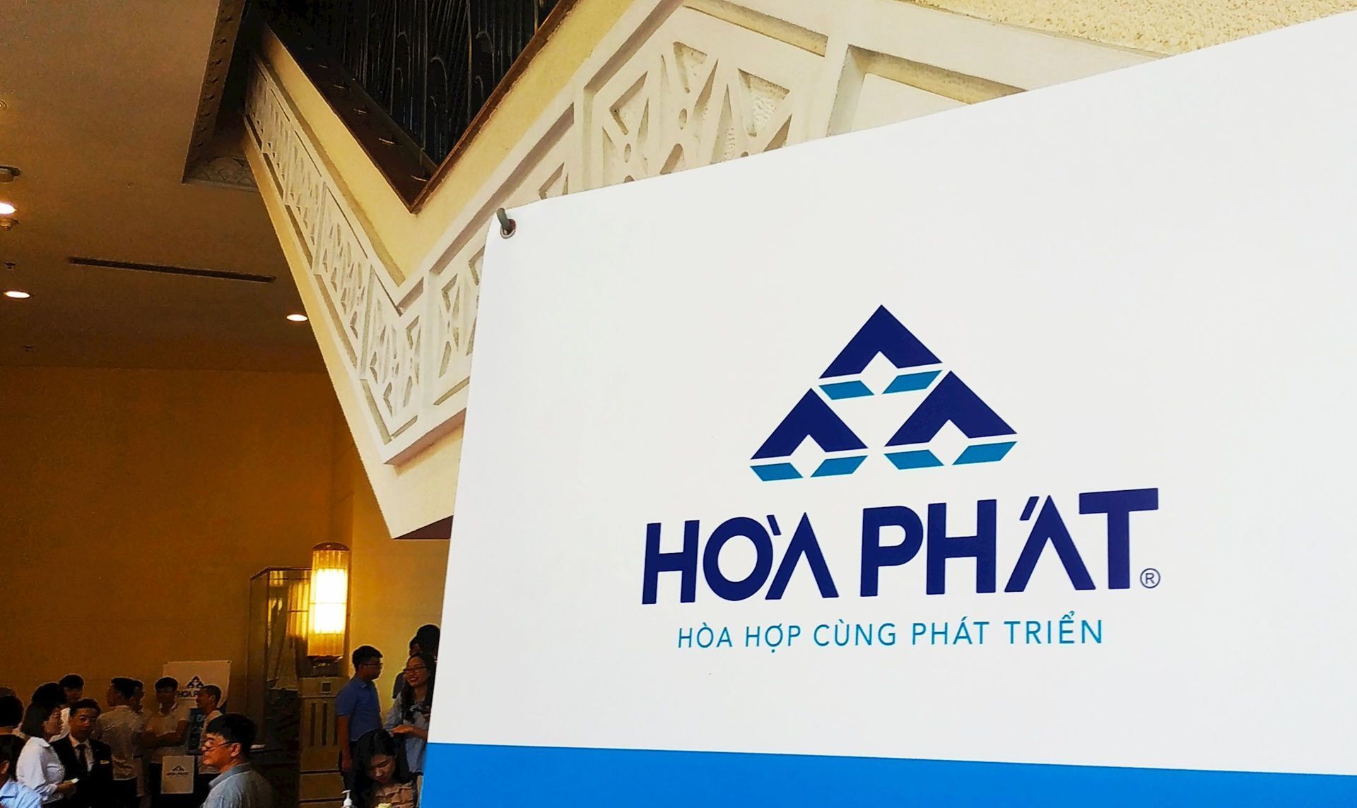 Hoà Phát rớt hạng, khi nào trở lại?