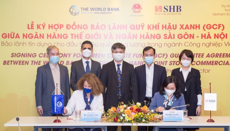 SHB duoc vinh danh “Ngan hang co trach nhiem xa hoi tot nhat Viet Nam” 2 SHB được vinh danh “Ngân hàng có trách nhiệm xã hội tốt nhất Việt Nam” 2