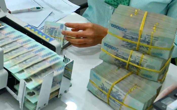 Các ngân hàng hạ nhiệt lãi suất sau khi "đu đỉnh"