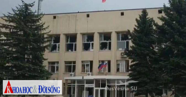 Dân quân Donbass giành quyền kiểm soát thị trấn Liman