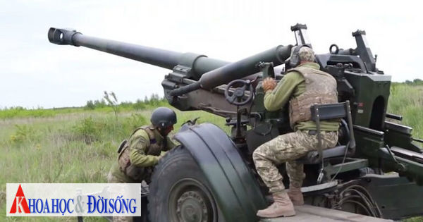 Video: Vừa "ra trận" ở Ukraine, pháo Ý đã bị pháo Nga đập nát