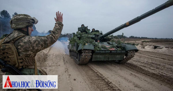 Quân đội Nga, dân quân Donetsk mở rộng tiến công từ thị trấn Liman