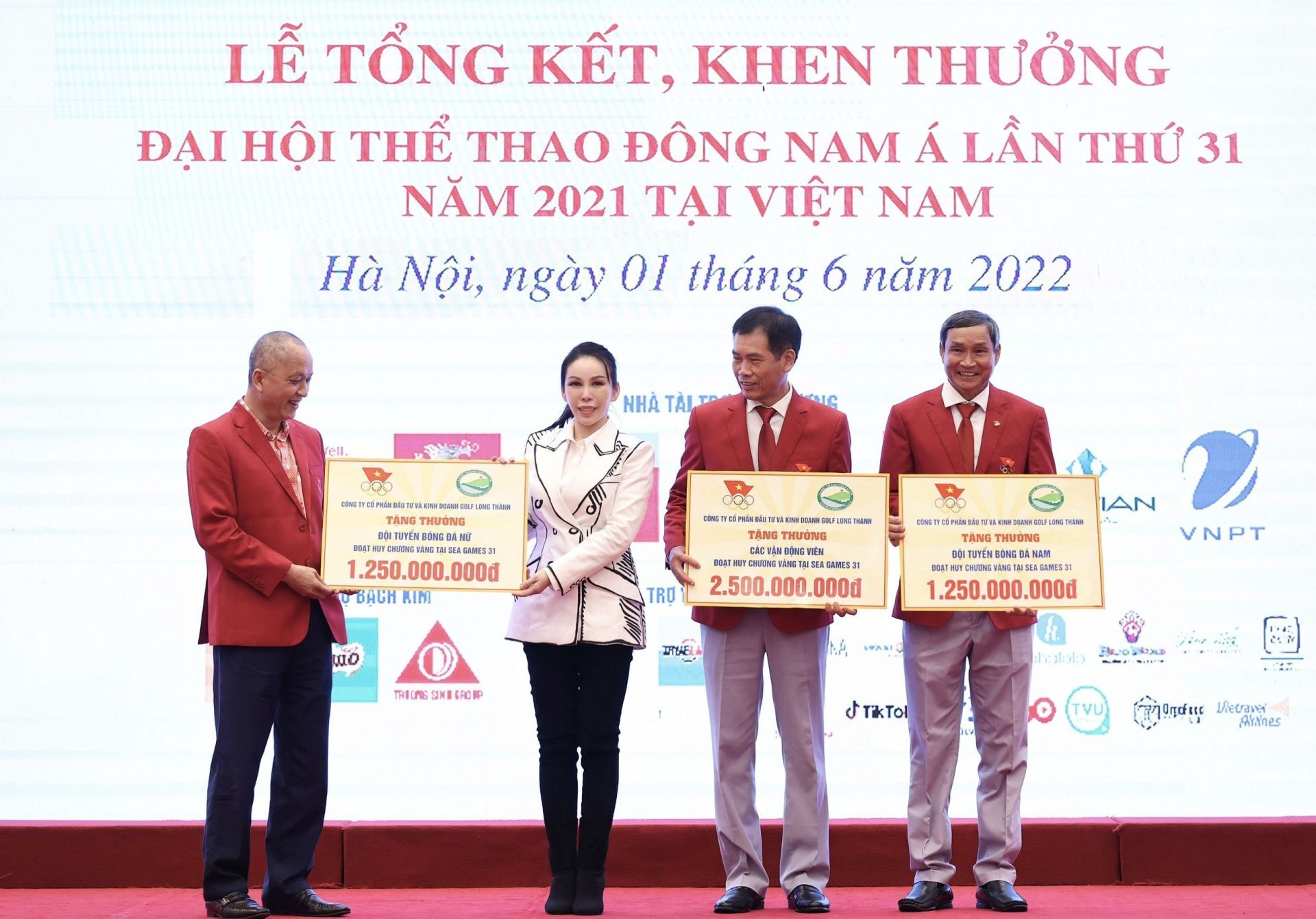 Golf Long Thanh: Trao thuong 5 ty dong cho cac van dong vien xuat sac tai SEA Games 31 2 Golf Long Thành: Trao thưởng 5 tỷ đồng cho các vận động viên xuất sắc tại SEA Games 31 2