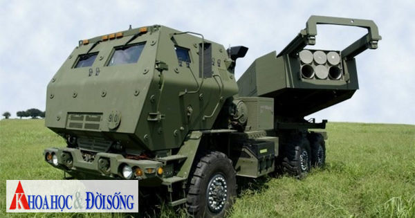 Quân đội Ukraine bắt đầu được huấn luyện sử dụng pháo phản lực HIMARS M142