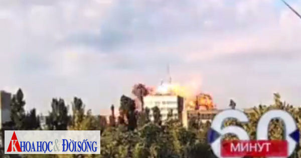 Tên lửa hành trình Nga phá hủy mục tiêu quân đội Ukraine ở Mykolaiv