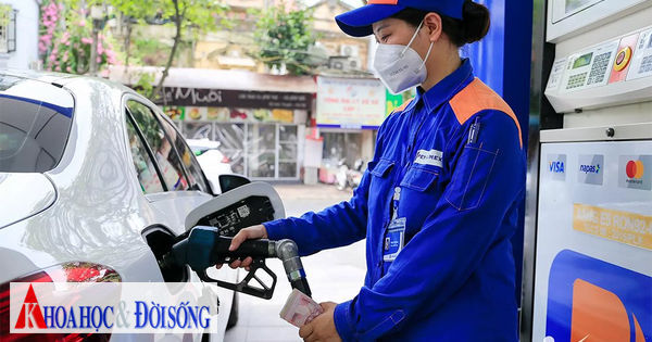 Giảm tới 3.000đ, đêm nay giá xăng xuống dưới 30.000đ/lít