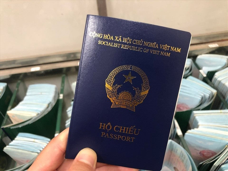 Duc tam thoi dung cap visa voi ho chieu mau moi cua Viet Nam ho-chieu-moi.jpeg