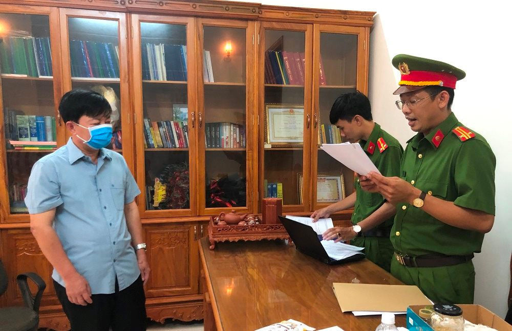 Bat tam giam Giam doc CDC Ca Mau cdcn-ca-mau-226.jpg