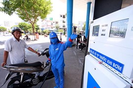 Kinh doanh xăng dầu - chủ doanh nghiệp muốn được “bao lỗ”