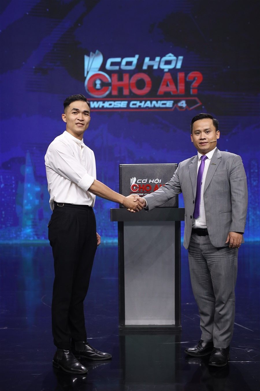 CEO Nguyen Thanh Quyen: "Long biet on la nguon goc cua su thanh cong" 2 CEO Nguyễn Thanh Quyền: Lòng biết ơn là nguồn gốc của sự thành công 2