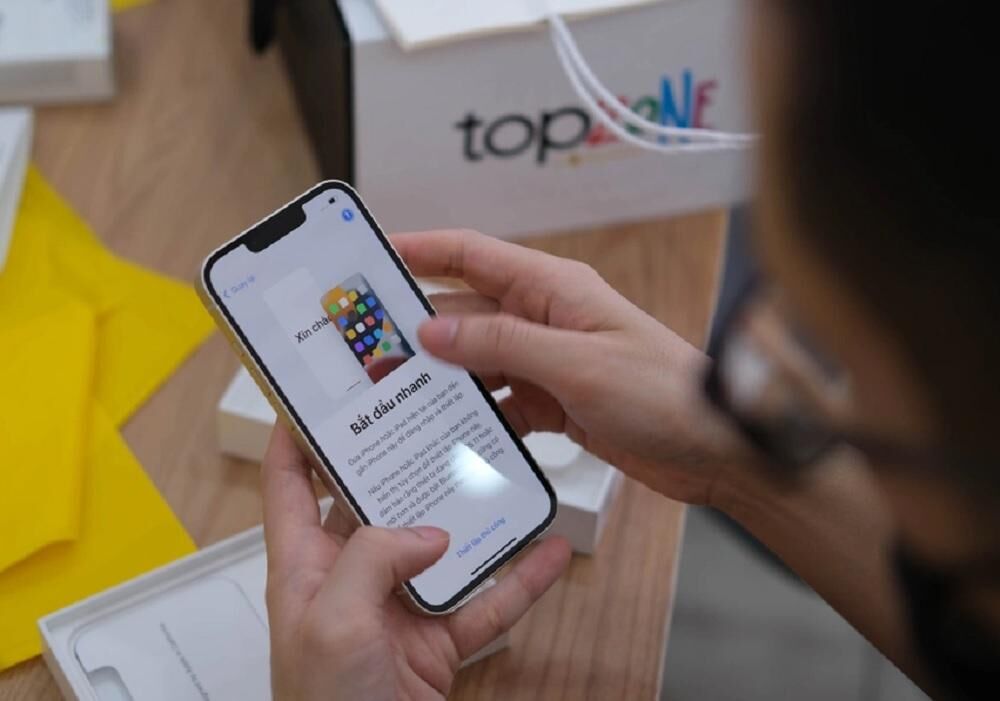 iPhone 14 tại Việt Nam giá chính hãng bao nhiêu?