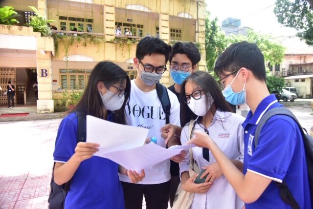Hàng loạt trường đại học xác định điểm chuẩn dự kiến | Khoa học và Đời sống