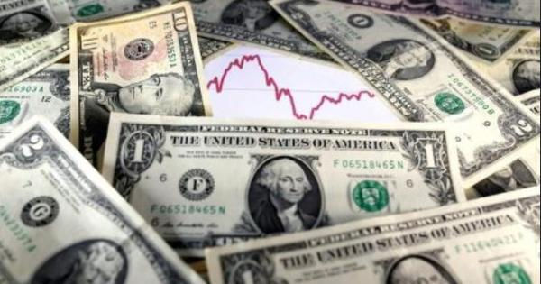 USD sát mức đỉnh 20 năm trước thềm cuộc họp của Fed, vàng lao dốc