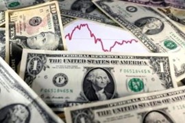 USD sát mức đỉnh 20 năm trước thềm cuộc họp của Fed, vàng lao dốc