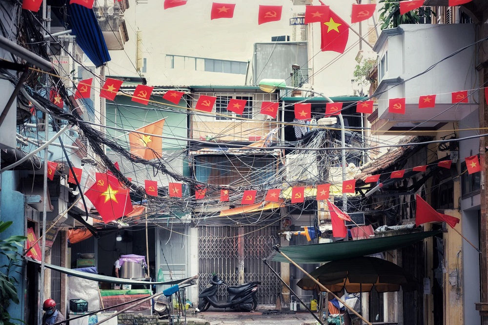 Ha Noi ruc ro co hoa chao mung Quoc khanh 2/9 8 29.04.jpg