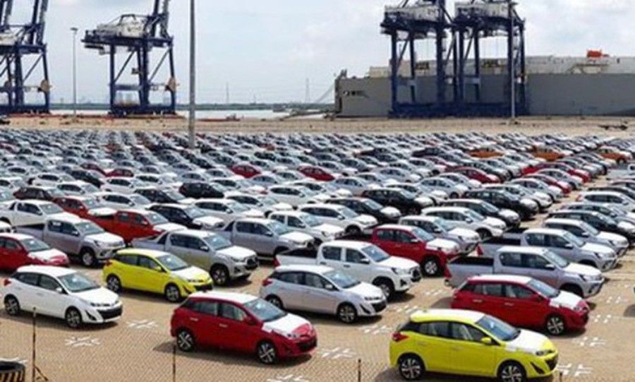 Ô tô, xe máy nhập khẩu phi thương mại bị siết chặt từ 10/9