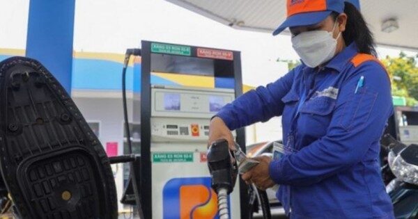 Đề xuất rút ngắn kỳ điều hành xăng dầu từ 10 ngày xuống còn 7 ngày