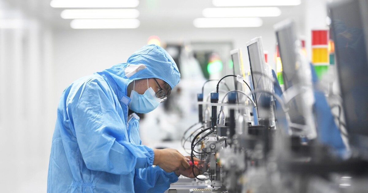 Ngành bán dẫn, viễn thông toàn thế giới lao đao vì 1 quyết định của Trung Quốc