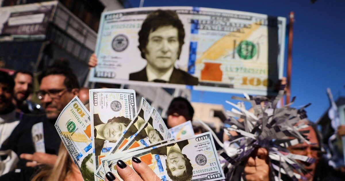 Doanh nghiệp Argentina phản đối kế hoạch đô la hoá