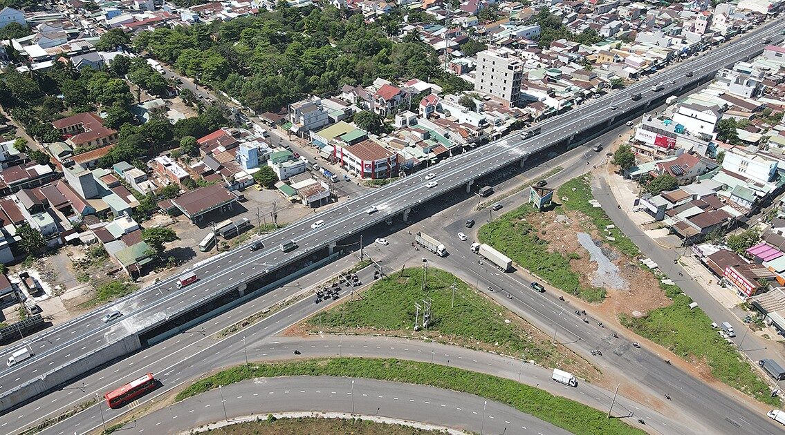Trong tháng 10/2023 sẽ bàn giao cầu vượt Dầu Giây cho đơn vị quản lý, vận hành