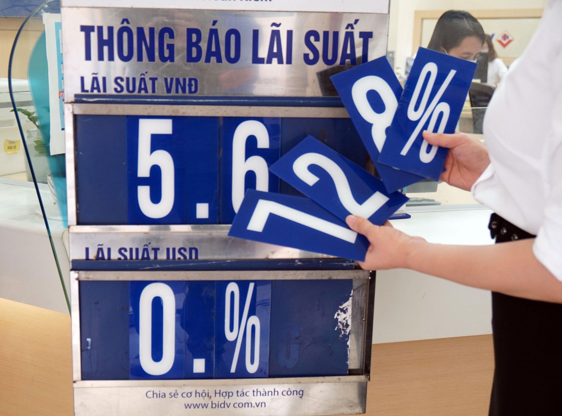 Đừng mong lãi suất… giảm sâu