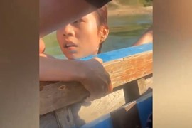 Du khách cứu thành công cặp vợ chồng bị đuối nước khi đang bơi trên sông