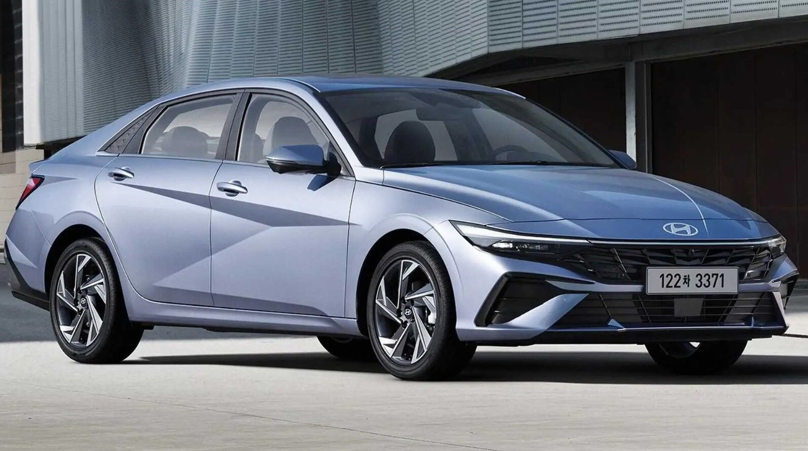 Hyundai Elantra 2024 ra mat tai Han Quoc, thiet ke moi me, cong nghe nang cap 3 Hyundai Elantra