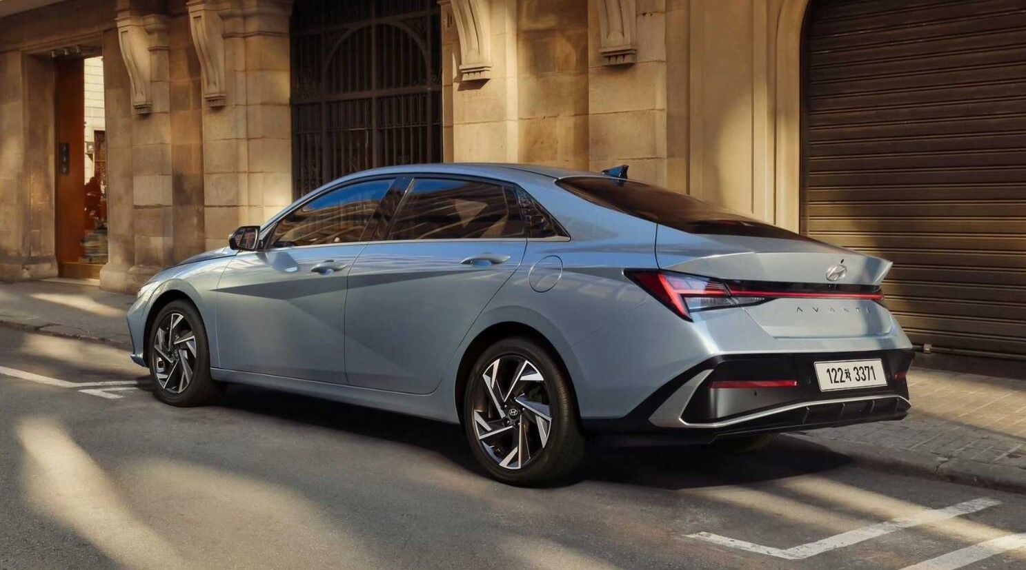 Hyundai Elantra 2024 ra mat tai Han Quoc, thiet ke moi me, cong nghe nang cap 2 Hyundai Elantra