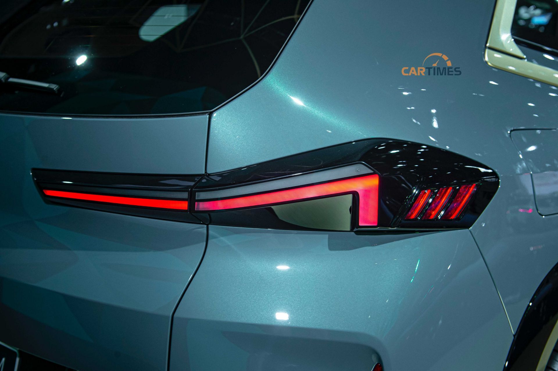 Đèn hậu BMW XM