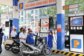 Giá xăng tăng hơn 1.000 đồng/lít
