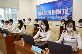 Bộ Tài chính yêu cầu xử lý nghiêm việc xuất khống, mua bán hóa đơn điện tử