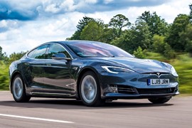 Mua xe ô tô điện cần lưu ý điều gì?