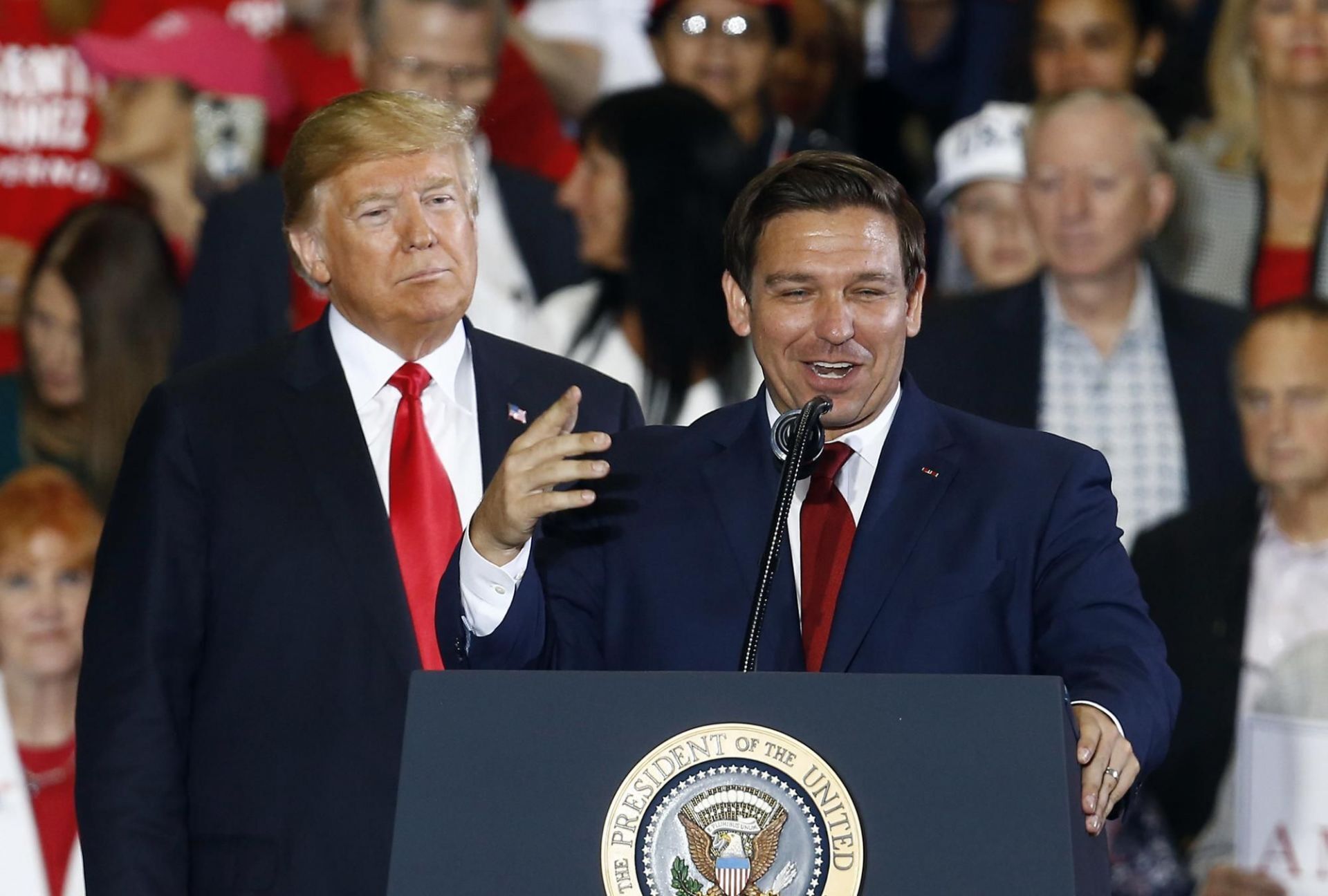 Donald Trump vs DeSantis